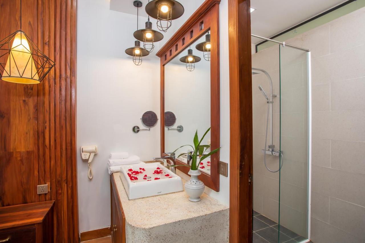 Cambana La Riviere Boutique Hotel Battambang Bagian luar foto